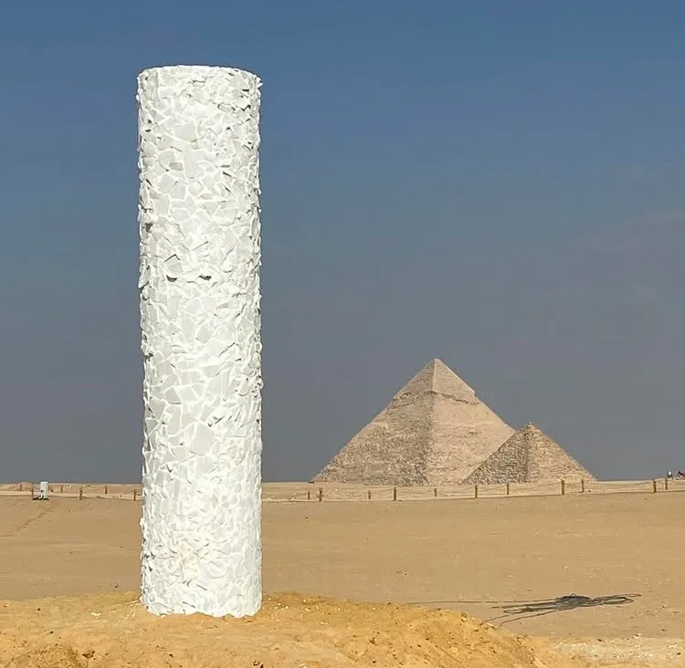 King Houdekpinkou's ‘White Totem of Light’ Courtesy Art D’Egypte